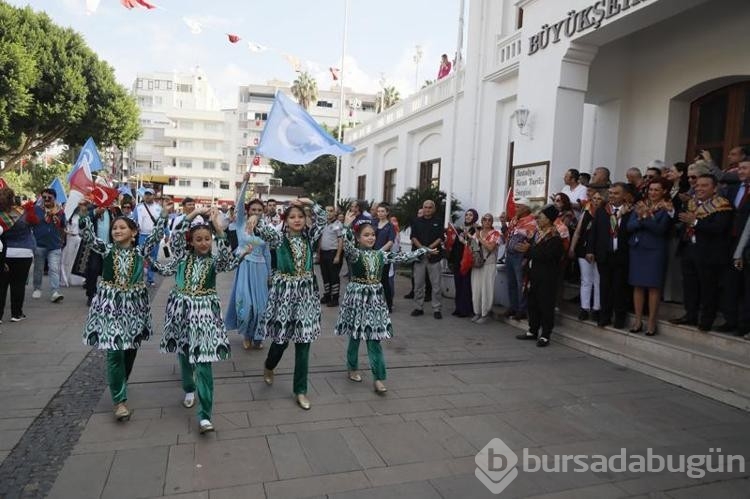 Atlı, develi Yörük göçüne turist ilgisi 
