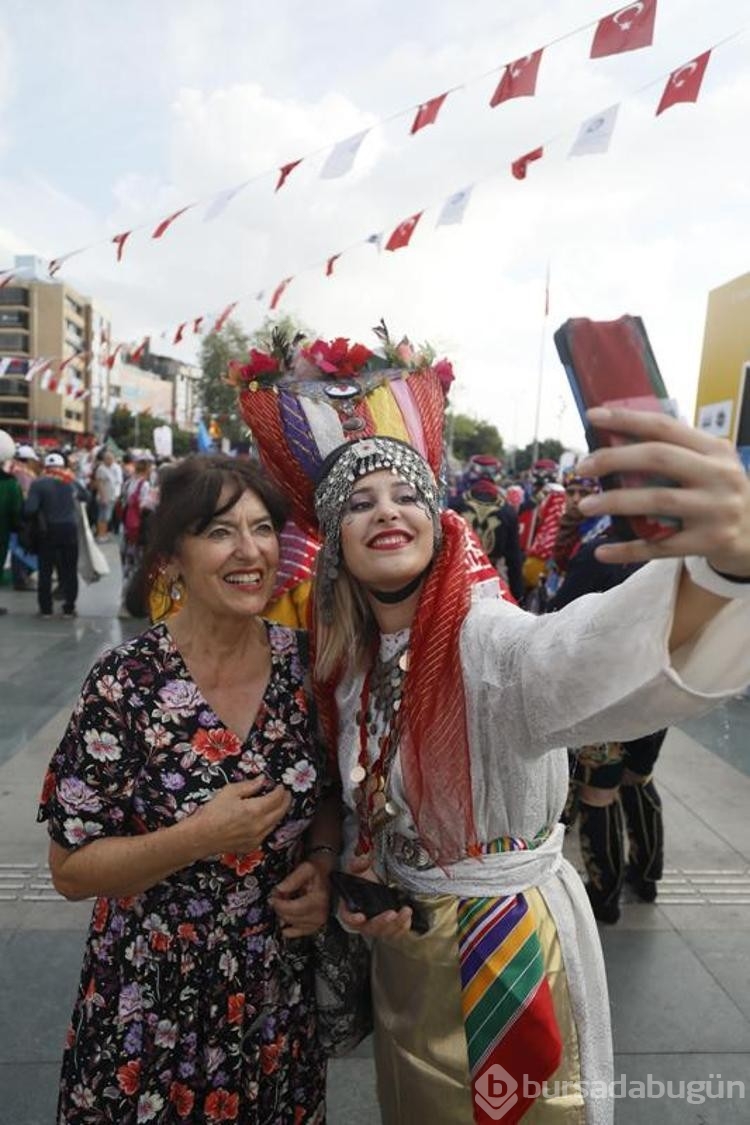 Atlı, develi Yörük göçüne turist ilgisi 
