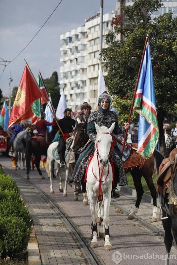 Atlı, develi Yörük göçüne turist ilgisi 
