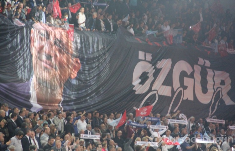 CHP'de kongre zamanı! Cumhuriyet Halk Partisi yeni genel başkanını seçiyor 