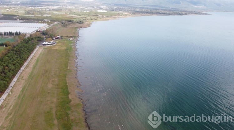 Bursa İznik Gölü'nde, çekilme tüm hızıyla sürüyor