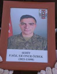 Şehit Özbek son yolculuğuna uğurlandı