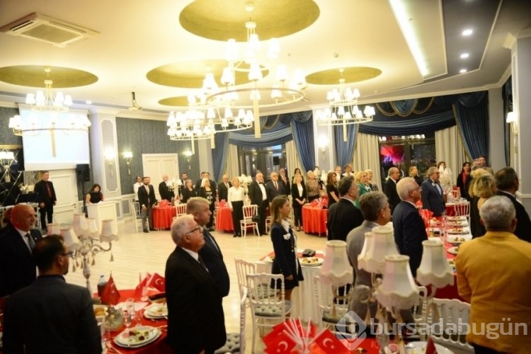 Bursa Yeşil Lions Atatürk'ü minnetle andı
