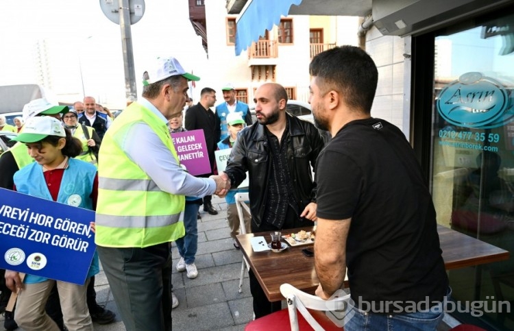 İstanbul'da çevre farkındalık yürüyüşü düzenlendi