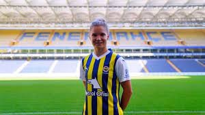 Fenerbahçe'de 1 transfer, 2 ayrılık