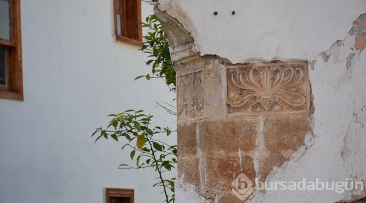 Antalya'da Selçuklu dönemine ait figürler ortaya çıktı