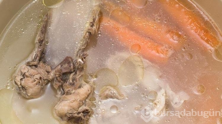 Doğal kolajen yerine geçen kemik suyu tarifi