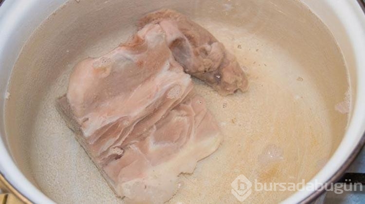 Doğal kolajen yerine geçen kemik suyu tarifi