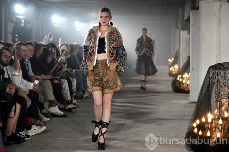 Japon moda markası canlı kelebekli elbise tasarımlarından dolayı özür diledi

