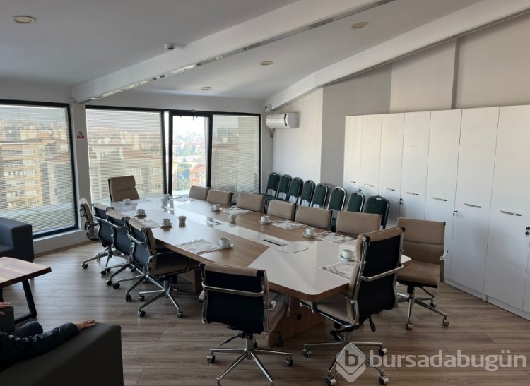 TR Düşünce Kulübü Bursa yeni adresine kavuştu