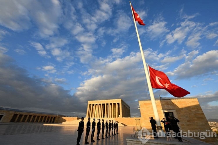 Anıtkabir'e özel bayrak değişim töreni
