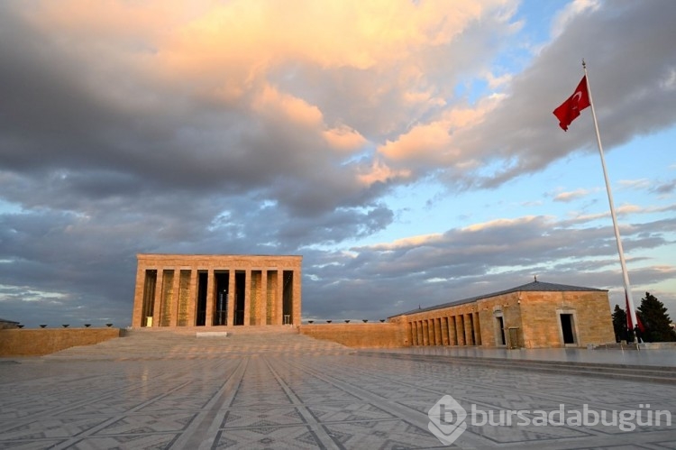 Anıtkabir'e özel bayrak değişim töreni
