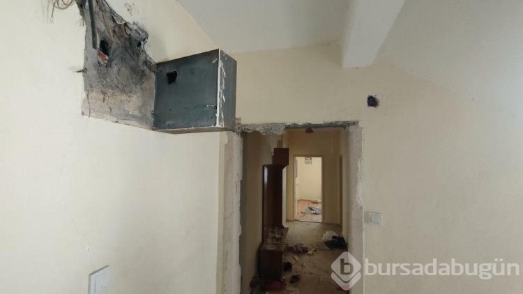 Akrabasının emanet ettiği evi görünce hayatının şokunu yaşadı
