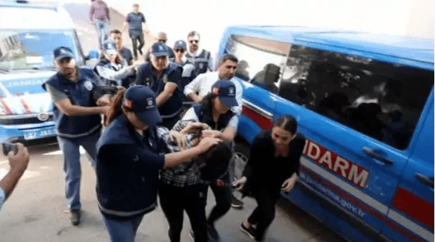 Öldürüldükten sonra cesedi derin dondurucuda saklanmıştı!