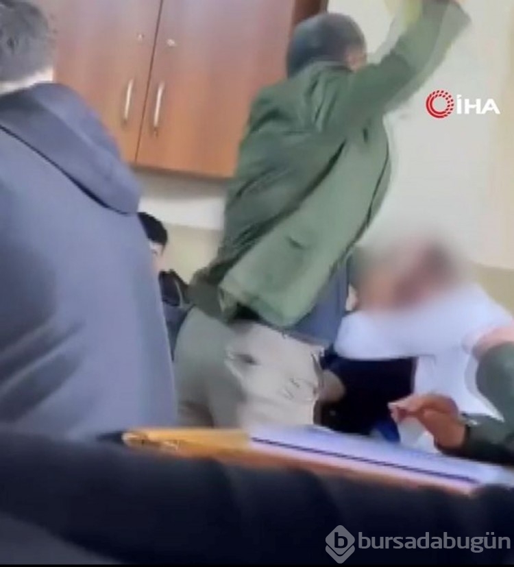 Beylikdüzü'nde öğretmen, öğrencisini kitapla dövdü
