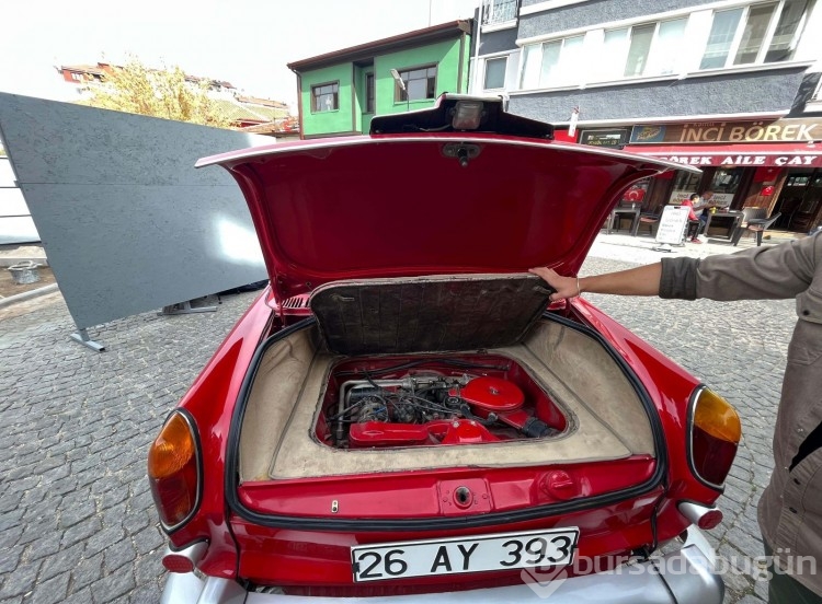 Hurda otomobili baştan aşağıya yeniledi! Görenler inanamıyor