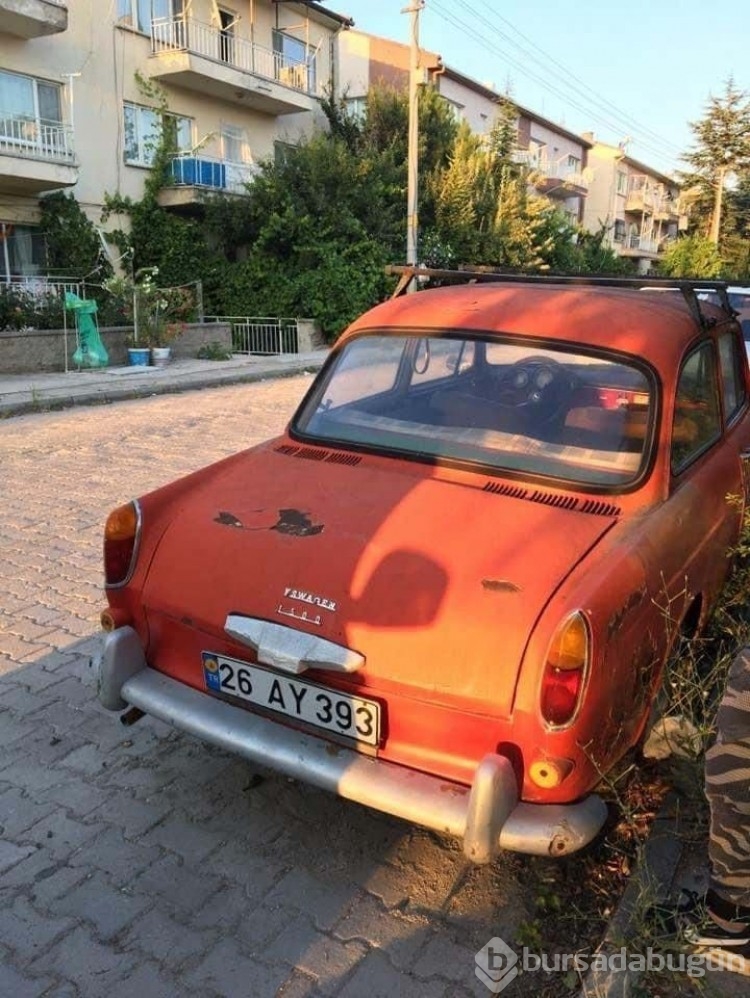 Hurda otomobili baştan aşağıya yeniledi! Görenler inanamıyor