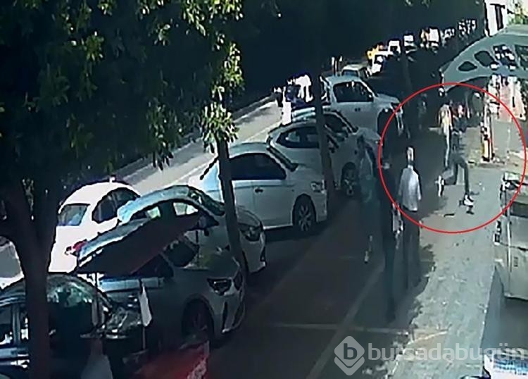 Kaldırımda bekleyen husumetlisini para meselesi nedeniyle vurmuş
