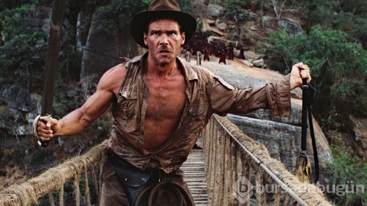 Indiana Jones'un gömleği açık artırmada!