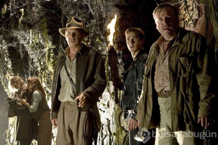 Indiana Jones'un gömleği açık artırmada!