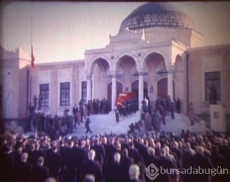 Atatürk'ün naaşının Anıtkabir'e nakli...