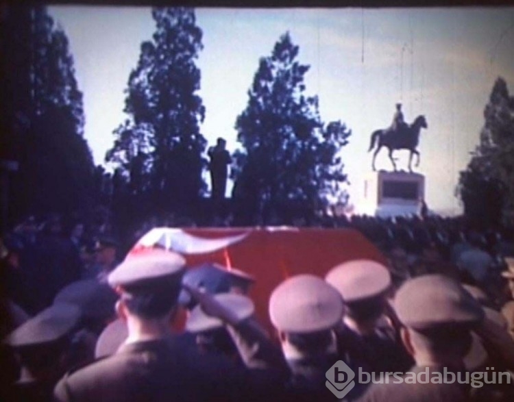 Atatürk'ün naaşının Anıtkabir'e nakli...