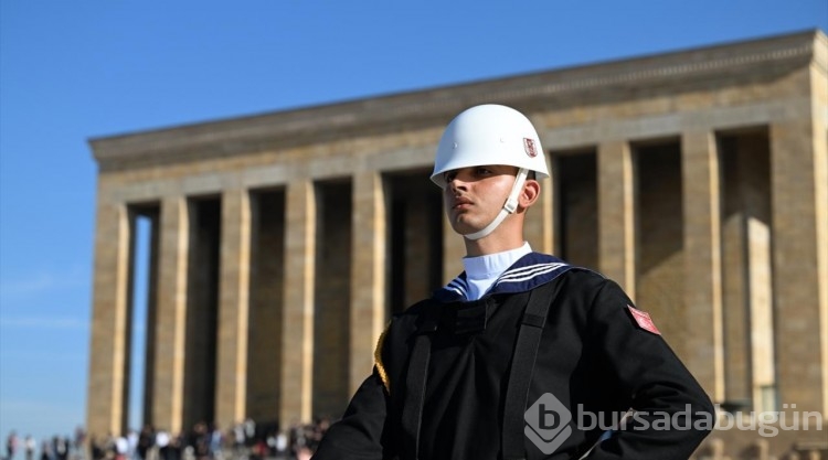 Anıtkabir'in özel askerleri: Saygı nöbetçileri
