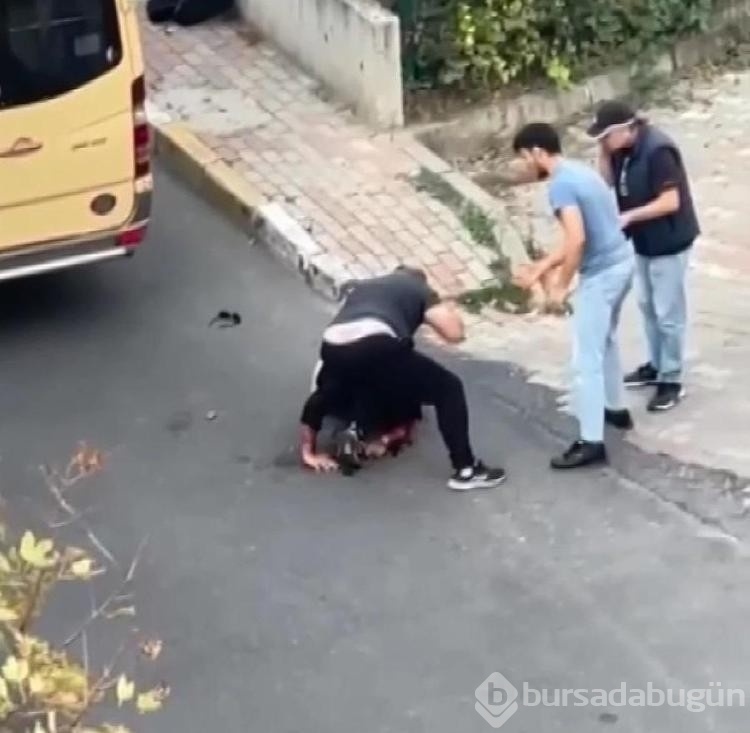 Beylikdüzü'nde dolmuş şoförü yolcuyu darbetti
