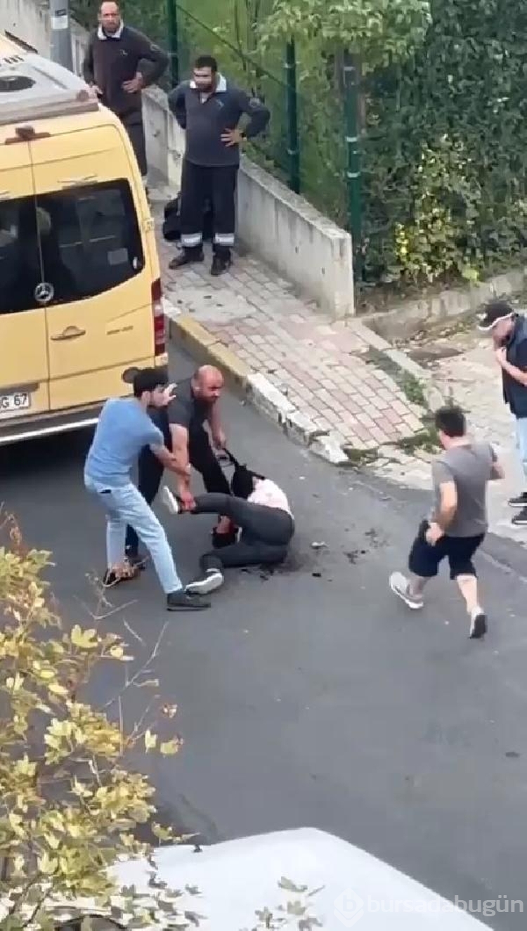 Beylikdüzü'nde dolmuş şoförü yolcuyu darbetti
