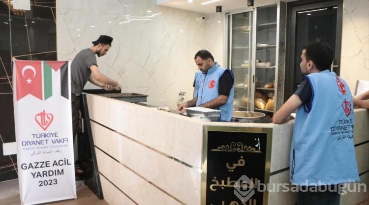 TDV, Gazze'deki partner kuruluş aracılığıyla günde 1500 kişiye sıcak yemek sağlıyor
