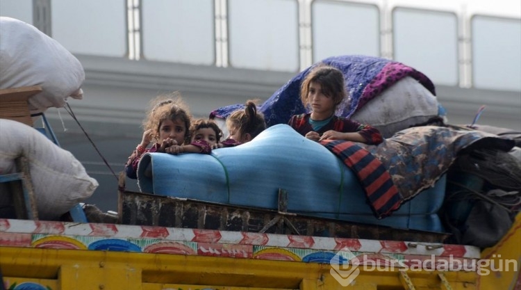 Pakistan'da düzensiz göçmenlerin sınır dışı edilme süreci sürüyor
