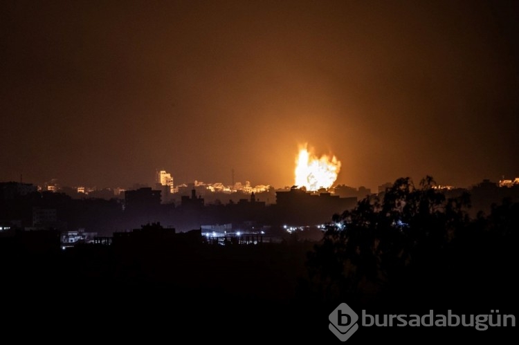 İsrail, Endonezya Hastanesi'nin çevresini bombaladı
