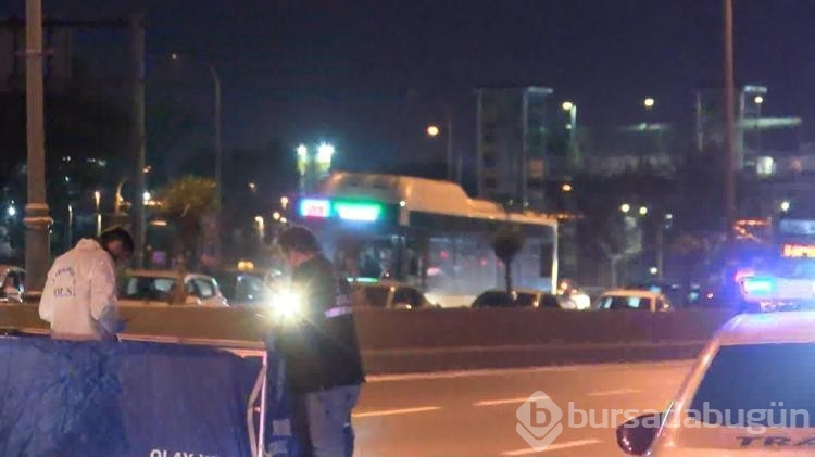 Bayrampaşa'da O-3 Karayolu'nda karşıdan karşıya geçmeye çalışan yayaya otomobil çarptı