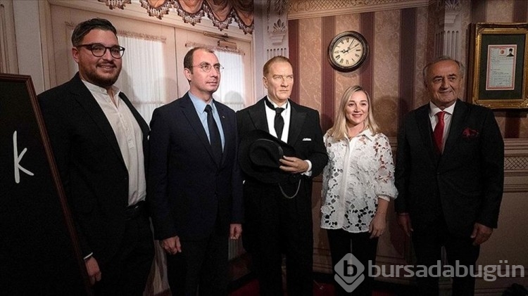 Atatürk'ün balmumu heykeli Berlin'de ziyarete açıldı
