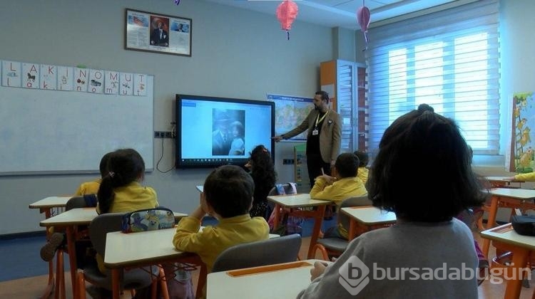 Diyarbakır'da minik öğrencilere yapay zeka ile Atatürk sürprizi
