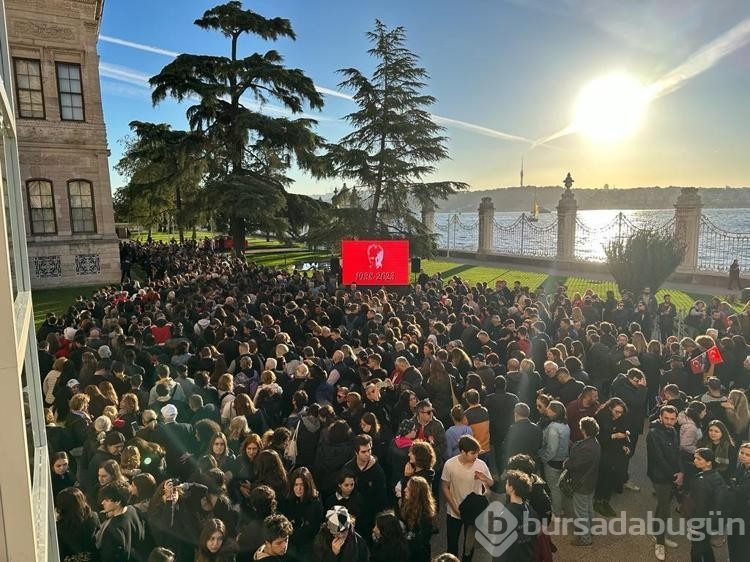 Dolmabahçe Sarayı'nda 09.05

