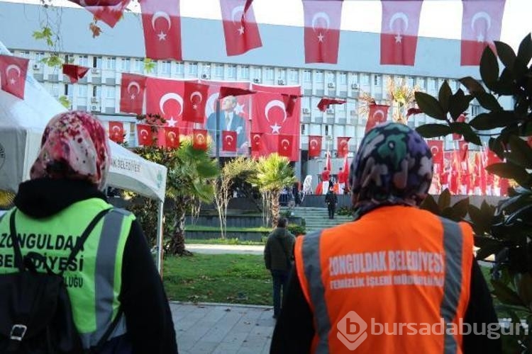 Zonguldak'ta madencilerden Ata'ya saygı
