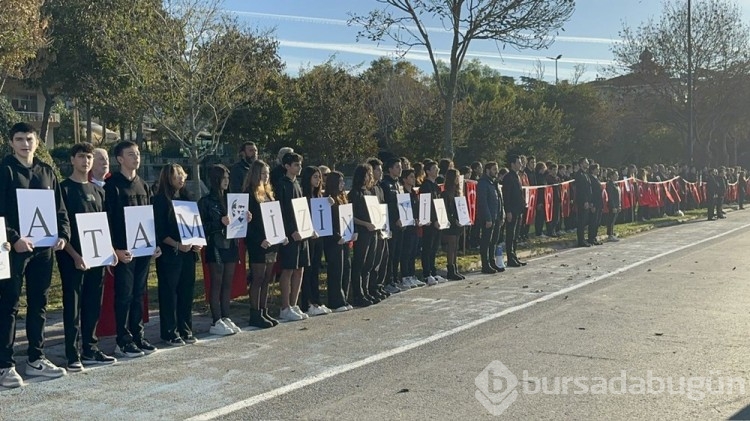 6 buçuk kilometrelik Ata'ya saygı zinciri
