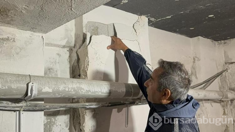 Kartal'da 3 bloklu sitede tedirgin eden görüntü: Korku içinde uyuyoruz
