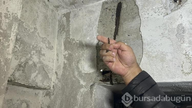 Kartal'da 3 bloklu sitede tedirgin eden görüntü: Korku içinde uyuyoruz
