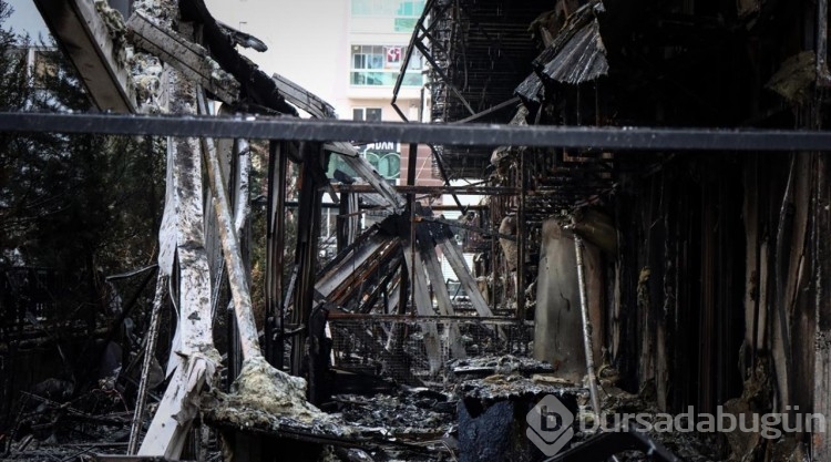 Bursa'da 10 katlı binada çıkan yangın tamamen söndürüldü
