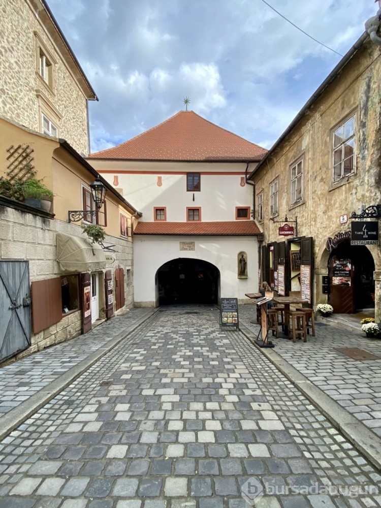 Kültürel zenginlikleriyle dikkati çeken tarihi şehir: Zagreb
