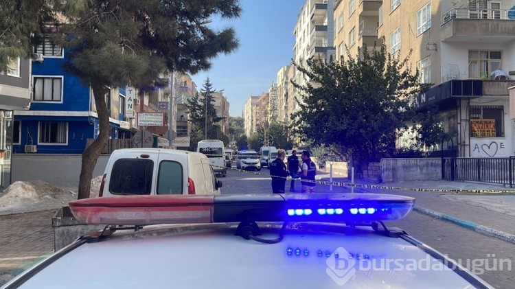 Boşanma aşamasındaki eşe kurşun yağmuru: 2 yaralı

