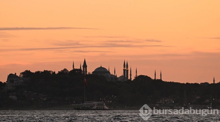 Ankara ve İstanbul'da gün batımı
