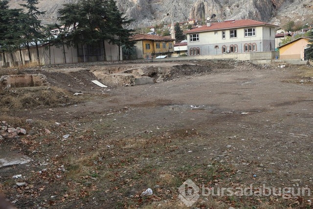 Kazıda 5 asırlık hamam bulundu!