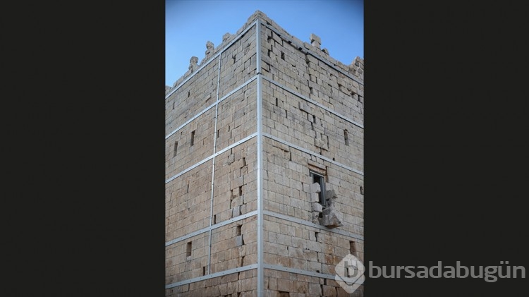 Uzuncaburç Antik Kenti'nde rahip kralların kaldığı 2400 yıllık kule restore edildi