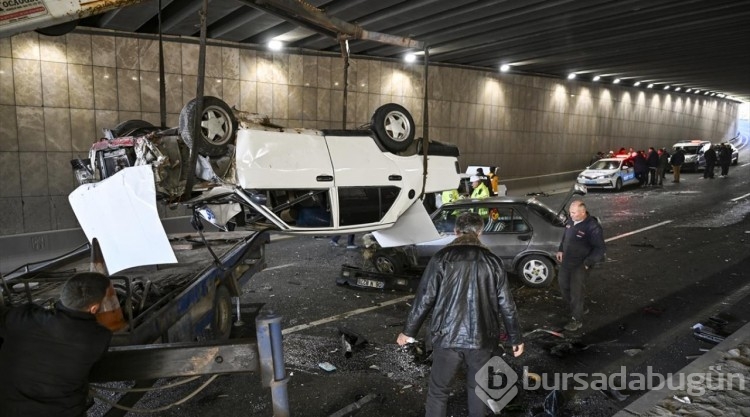 Ankara'da 14 aracın karıştığı zincirleme kaza: 7 yaralı
