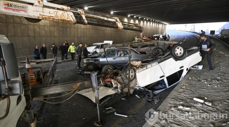 Ankara'da 14 aracın karıştığı zincirleme kaza: 7 yaralı
