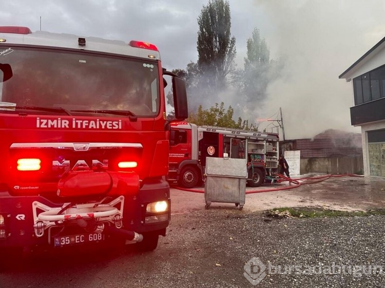 İzmir'de restoran yangını
