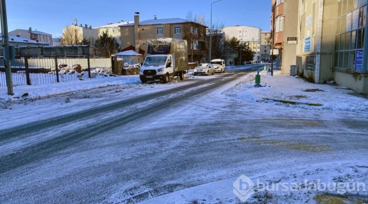 Doğu Anadolu'da kar yağışı durdu, soğuk hava etkisini koruyor
